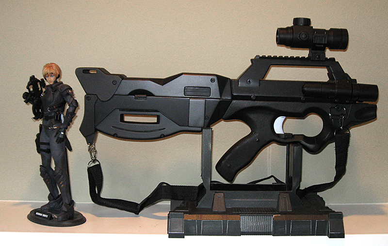 Illustration for article titled Amazing fan-created, life-size reproductions of Appleseed weaponry